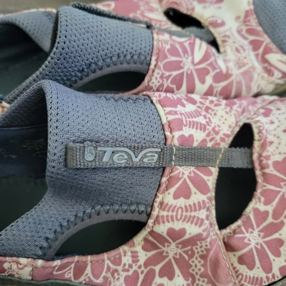 Teva Ochoa Water Sport Shoes Pink Gray Women's Size 7 Quick Drying - Picture 4 of 9